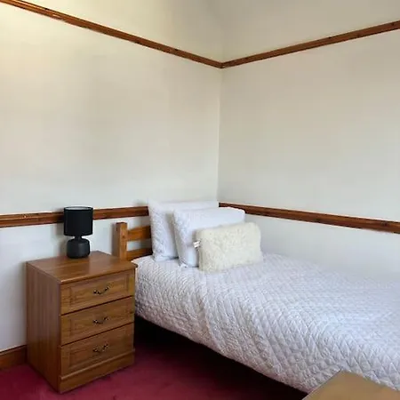 The Cathedral And Gateway In Cumbria Apartment Carlisle (Cumbria)