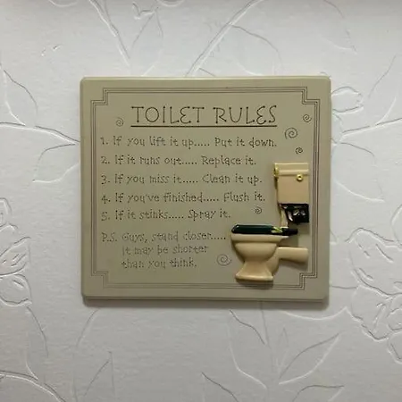 The Cathedral And Gateway In Cumbria Apartment