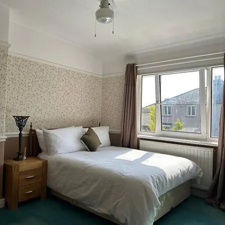 The Cathedral And Gateway In Cumbria Apartment Carlisle (Cumbria)