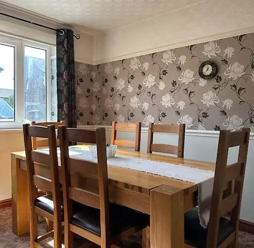 The Cathedral And Gateway In Cumbria Carlisle (Cumbria)