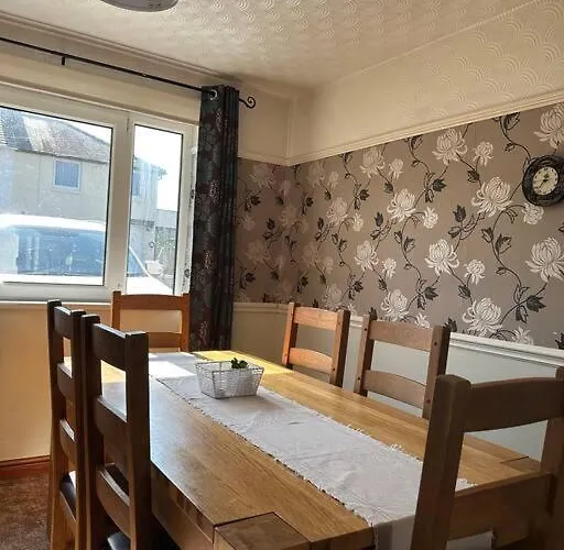 The Cathedral And Gateway In Cumbria Appartement *